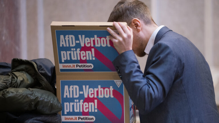 Bremen Regierung Fordert Afd Verbot Das Verfahren M Sse So Schnell