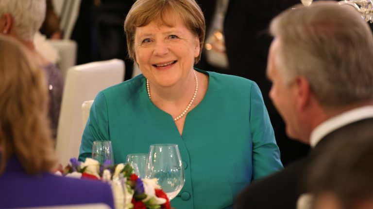 The Economist Ex Bundeskanzlerin Angela Merkel Tr Gt Mitschuld An