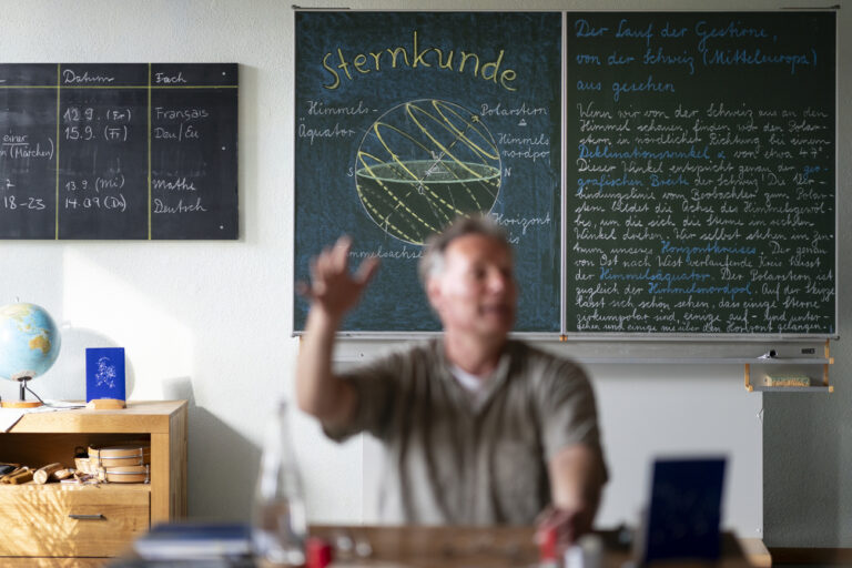 Lehrer, Helden unserer Zeit: Sie halten die geschundene Volksschule am Leben