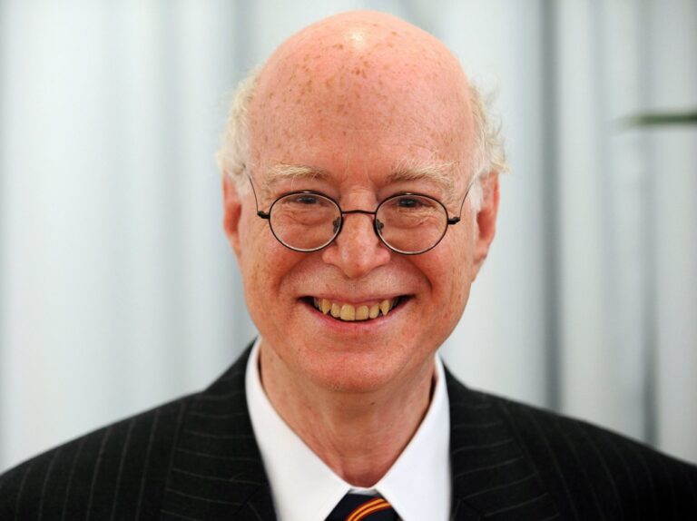 epa02723519 US American sociologist, philosopher and writer Richard Sennett smiles during the award ceremony of the Jeanette Schocken Prize for Literature in Bremerhaven, Germany, 08 May 2011. The jury awarded the prize to 68-year-old Sennett as 'a plea for the preservation of human dignity in our living and workplace environment.' The prize is endowed with 7,500 euros. EPA/INGO WAGNER