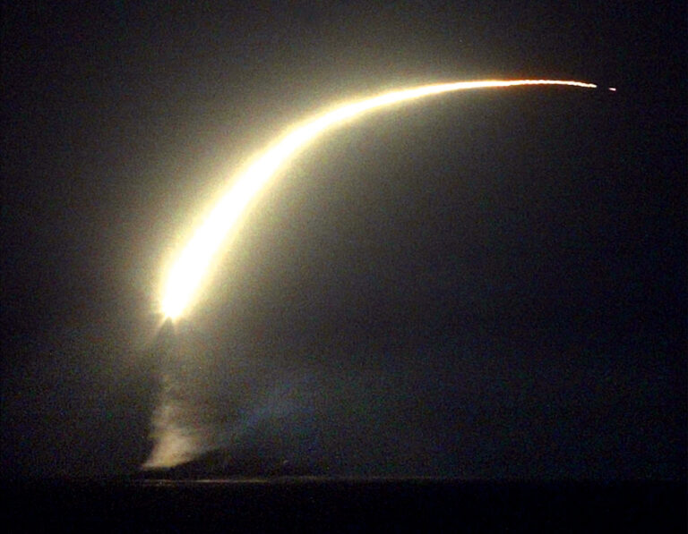 PHOTO WAS TRANSMITTED VIA NAVAL COMMUNICATION - The Guided Missile Destroyer USS Cape St. George launches a Tomahawk cruise missile early Friday March 28, 2003, as she sails in the Mediterranean Sea to support Operation Iraqi Freedom. (KEYSTONE/AP Photo/Markus Schreiber)