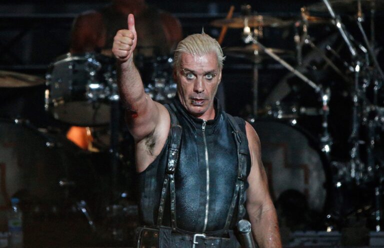 epa03810630 Lead singer Till Lindemann of German rock band Rammstein gives a thumb up at the Wacken Open Air music festival in Wacken, Germany, 01 August 2013. Around 75,000 visitors are expected at the 24th Wacken Open Air heavy metal festival that runs from 01 to 03 August. EPA/Axel Heimken