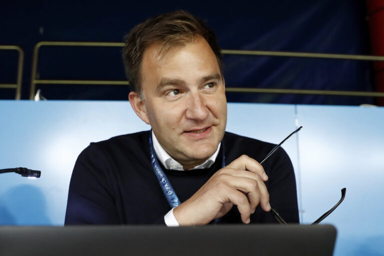 Sascha Ruefer, Swiss sports moderator for the Swiss TV SRF, looks on prior to the 2018 Fifa World Cup Russia group B qualification soccer match between Switzerland and Hungary in the St. Jakob-Park stadium in Basel, Switzerland, on Saturday, October 7, 2017. (KEYSTONE/Peter Klaunzer)