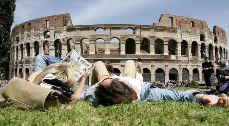 An undated photo shows ancient Roman Colosseum, which is among the 21 finalists for the new seven wonders of the world, British daily 'Independent' said on Monday 20 November 2006. Millions of people have already voted for their favorite 'wonder' in the biggest global vote ever to have taken place. The seven winners will be officially announced during a ceremony in Lisbon, Portugal on Saturday, 07 July 2007. EPA/ALESSANDRO DI MEO