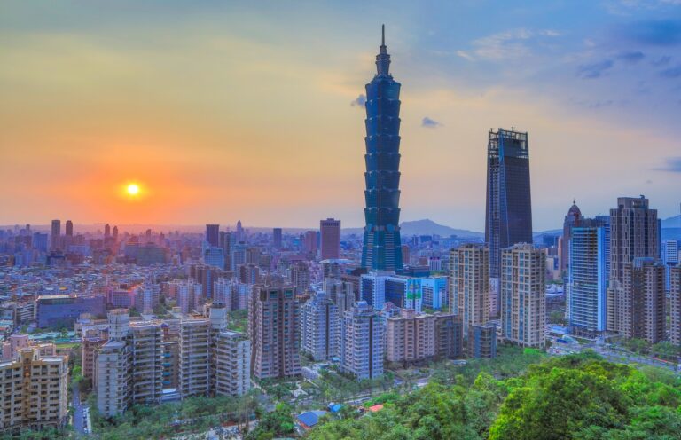 Taiwan, Taipei City Skyline, 101 Buiding, sunset from Elephnat Hill,. (KEYSTONE/PHOTONONSTOP/Calle Montes)