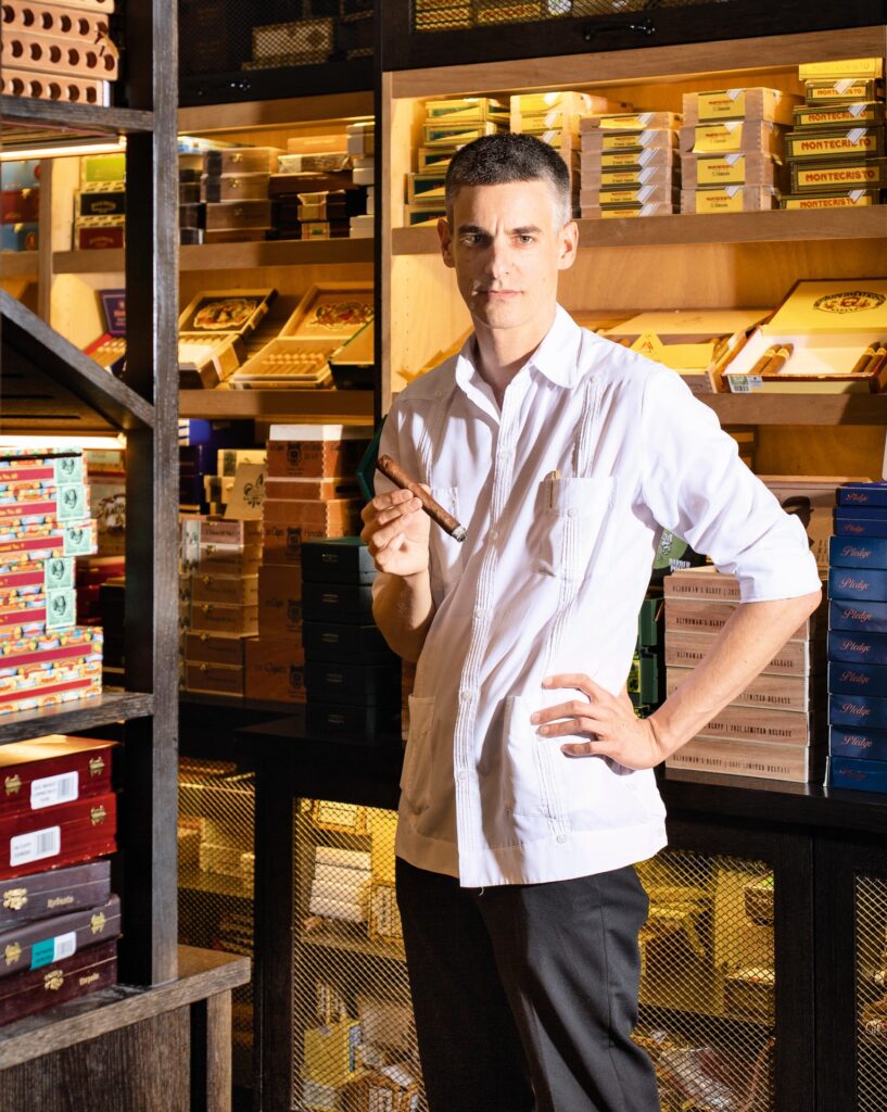 Aufstieg eines Tabakhändlers: Wer sind die hoffnungsvollsten Kleinunternehmer der Schweiz? Für Gewerbedirektor Hans-Ulrich Bigler ist der Glarner HSG-Absolvent mit einem Zürcher Laden besonders talentiert