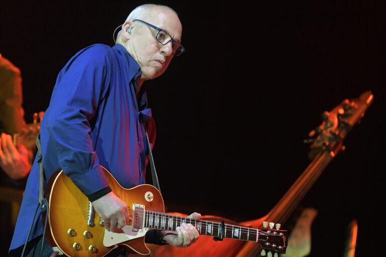 Scottish singer, composer and guitar player Mark Knopfler performs on stage during a concert in Zurich, Switzerland, Thursday, 09 May, 2019. (KEYSTONE/Walter Bieri)