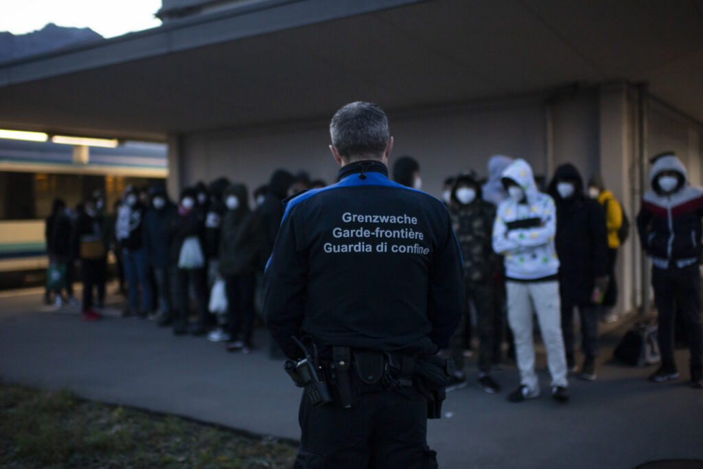 Illegale Einwanderung in die Schweiz nimmt zu: Das Bundesamt für Migration behauptet, Grund sei das Ende der Corona-Massnahmen. Davor waren die Zahlen aber noch tiefer
