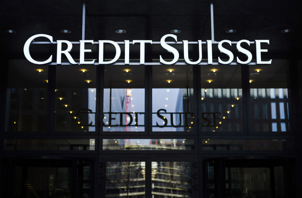 Das Logo der Schweizer Bank Credit Suisse an einem Gebaeude in Zuerich Oerlikon, am Donnerstag, 10. Maerz 2022 in Zuerich. (KEYSTONE/Michael Buholzer)