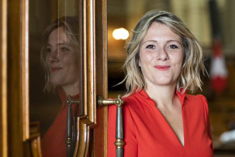 Kathrin Bertschy, Nationalraetin GLP-BE, posiert, am Mittwoch, 27. Oktober 2021, im Bundeshaus in Bern. (KEYSTONE/Peter Klaunzer)