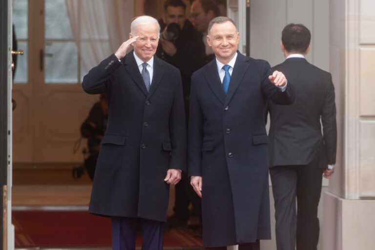 epa10481913 Polish President Andrzej Duda (R) and US president Joe Biden (L), during an official welcome ceremony at the Presidential Palace in Warsaw, Poland, 21 February 2023. US president Joe Biden arrived in Poland for a two-day visit. EPA/Andrzej Lange POLAND OUT