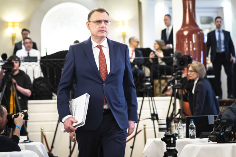 Swiss National Bank's (SNB) Chairman of the Governing Board Thomas Jordan arrvies for a media briefing of the Swiss National Bank in Zurich, Switzerland, on Thursday, March 23, 2023. (KEYSTONE/Michael Buholzer).