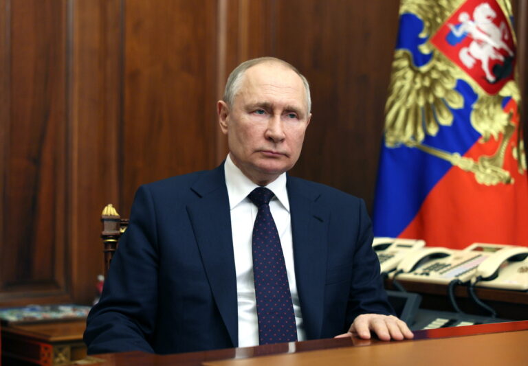 epa10545464 Russian President Vladimir Putin attends a meeting with General Director of PJSC RusHydro Viktor Khmarin in Moscow, Russia, 27 March 2023. EPA/MIKHAEL KLIMENTYEV / SPUTNIK / KREMLIN POOL