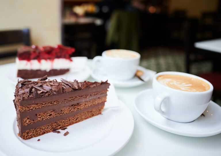 Esst doch Kuchen! EU will Landfrauen Tortenbacken verbieten