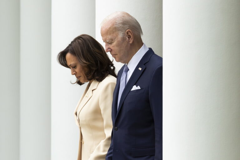 epa10602423 US President Joe Biden (R) and First Lady Kamala Harris (L) arrive in the Rose Garden of the White House to deliver remarks during National Small Business Week, in Washington, DC, USA, 01 May 2023. EPA/MICHAEL REYNOLDS / POOL