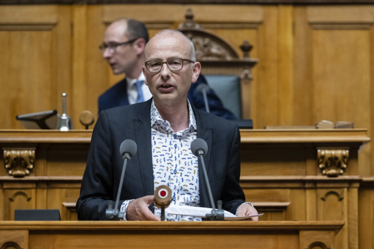 Michael Toengi, GP-LU, aeussert sich zum Strassenbau, an der Sommersession der Eidgenoessischen Raete, am Dienstag, 30. Mai 2023 im Nationalrat in Bern. (KEYSTONE/Alessandro della Valle)