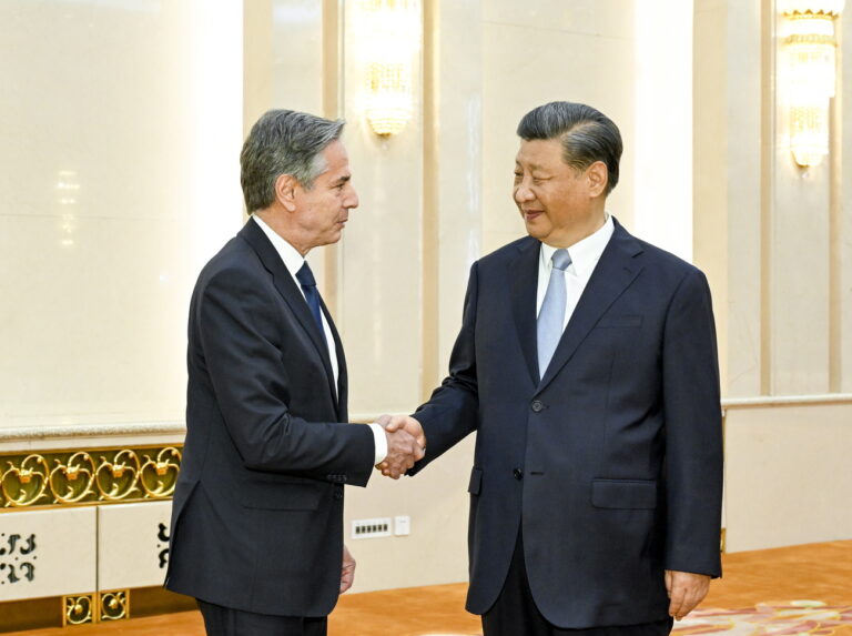 epa10699634 Chinese President Xi Jinping (R) shakes hands with visiting US Secretary of State Antony Blinken during a meeting in Beijing, China, 19 June 2023. EPA/XINHUA / LI XUEREN CHINA OUT / UK AND IRELAND OUT / MANDATORY CREDIT EDITORIAL USE ONLY