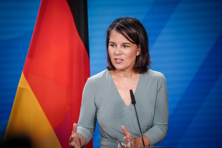 22.08.2023, Berlin: Annalena Baerbock (Bündnis 90/Die Grünen), Außenministerin, gibt neben dem Außenminister der Republik Estland im Auswärtigen Amt eine Pressekonferenz. Foto: Kay Nietfeld/dpa +++ dpa-Bildfunk +++ (KEYSTONE/DPA/Kay Nietfeld)