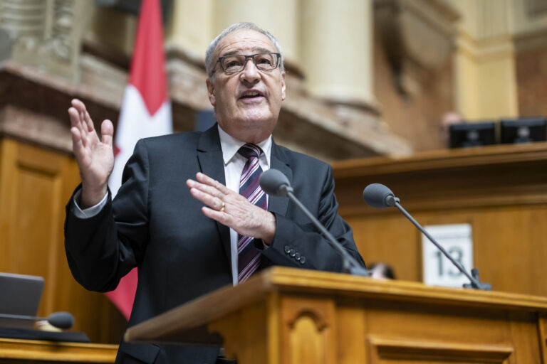 Bundesrat Guy Parmelin spricht zur Grossen Kammer an der Herbstsession der Eidgenoessischen Raete, am Mittwoch, 13. September 2023 im Nationalrat in Bern. (KEYSTONE/Alessandro della Valle)