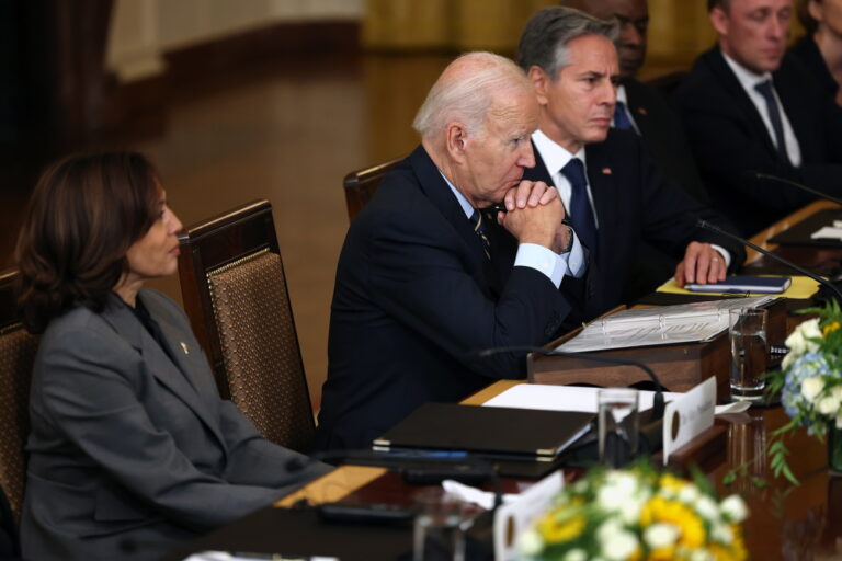 epa10875885 US President Joe Biden (2-L) and US Vice President Kamala Harris (L) listen as President Volodymyr Zelensky (not pictured) of Ukraine speaks during an expanded bilateral meeting in the East Room of the White House in Washington, DC, USA, 21 September 2023. Ukrainian President Zelensky is in Washington to meet with members of Congress at the US Capitol, the Pentagon and US President Joe Biden at the White House to make a case for further military aid. EPA/JULIA NIKHINSON / POOL
