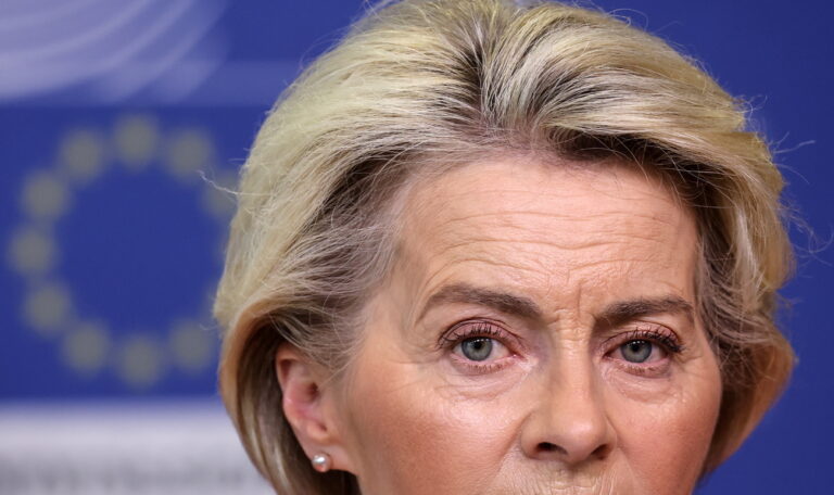 epa10885402 European Commission President Ursula von der Leyen looks on as she gives a joint statement with Latvia's Prime Minister Evika Silina (not pictured) ahead of their meeting in Brussels, Belgium, 27 September 2023. EPA/OLIVIER HOSLET