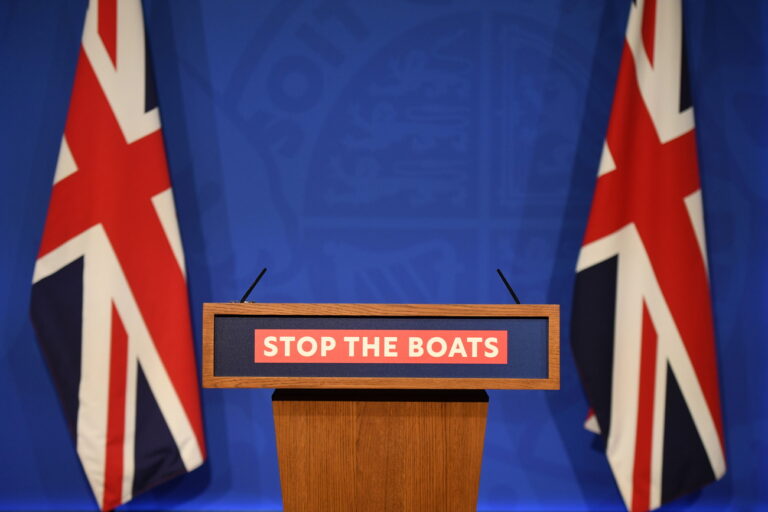 epa11086986 A 'Stop the Boats' sign on a lecturn ahead of a news conference by British prime minister at Downing Street in London, Britain, 18 January 2024. The House of Commons voted 320 to 276 on 17 January in favor of Sunak's plan to send migrants to Rwanda, after most Conservative Party rebels who had tried to force the government to toughen the bill fell into line rather than risk triggering political turmoil. EPA/CHRIS J. RATCLIFFE / POOL