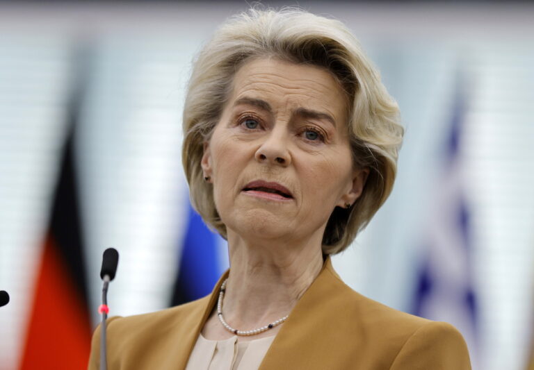 epa11130618 European Commission President, Ursula von der Leyen, speaks during a debate on 'Motions for resolutions - The need for unwavering EU support for Ukraine, after two years of Russia's war of aggression against Ukraine' at the European Parliament in Strasbourg, France, 06 February 2024. The EU Parliament's session runs from 05 till 08 February 2024. EPA/RONALD WITTEK