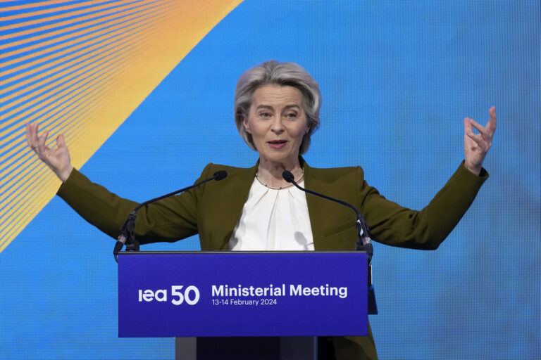 European Commission President Ursula von der Leyen speaks during the International Energy Agency (IEA) 2024 ministerial meeting and 50th Anniversary event in Paris, Tuesday, Feb. 13, 2024. Energy and climate ministers and other dignitaries gather in Paris for annual International Energy Agency meeting. (AP Photo/Christophe Ena)