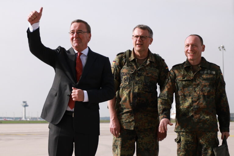 epa11265037 German Defense Minister Boris Pistorius (L) gestures before the take-off of a pre-command of the German Federal Armed Forces (Bundeswehr) 'Brigade Lithuania' in Berlin, Germany, 08 April 2024. After the German Minister of Defense's official farewell, about 20 German soldiers of the 'Brigade Lithuania' are about to be deployed to Vilnius in Lithuania where Lithuania's Defense Minister Laurynas Kasciunas in Vilnius will welcome them. EPA/CLEMENS BILAN