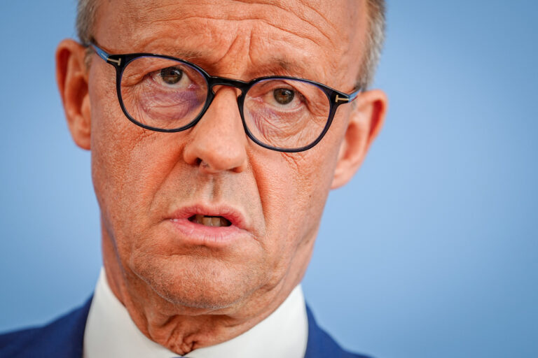 27.08.2024, Berlin: Friedrich Merz (CDU), CDU-Bundesvorsitzender und Unionsfraktionsvorsitzender, gibt eine Pressekonferenz nach dem Treffen mit Bundeskanzler Scholz und zu Konsequenzen nach dem Anschlag von Solingen. Foto: Kay Nietfeld/dpa +++ dpa-Bildfunk +++ (KEYSTONE/DPA/Kay Nietfeld)