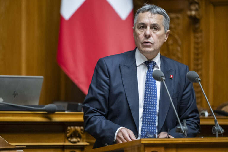 Bundesrat Ignazio Cassis kommentiert den Aussenpolitischen Bericht 2023, an der Herbstsession der Eidgenoessischen Raete, am Montag, 9. September 2024 im Nationalrat in Bern. (KEYSTONE/Alessandro della Valle)