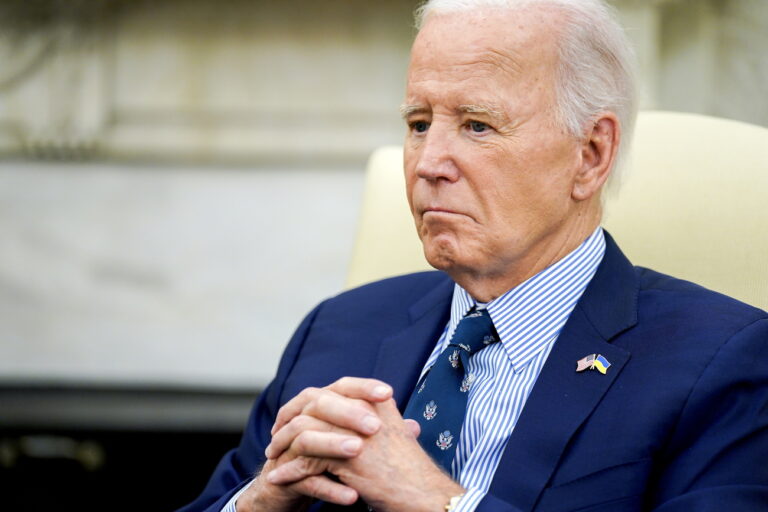 epa11626879 US President Joe Biden looks on during a meeting with Ukrainian President Volodymyr Zelensky, in the Oval Office of the White House in Washington, DC, USA, 26 September 2024. President Biden on 26 September announced a 2.4 billion Dollars in military assistance to Ukraine and plans to convene a leader-level meeting of key allies to coordinate additional support when he visits Germany next month. EPA/ALEXANDER DRAGO / POOL