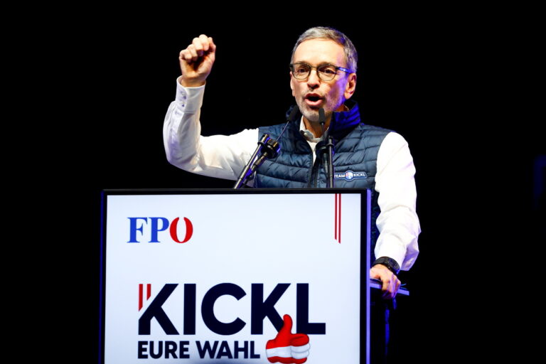 epa11629148 Chairman and top candidate of the Freedom Party of Austria (FPOe) Herbert Kickl speaks during the party's election rally in Vienna, Austria, 27 September 2024. Austria will hold parliamentary elections on 29 September 2024, with the far-right Freedom Party (FPO) leading in the polls. EPA/FILIP SINGER