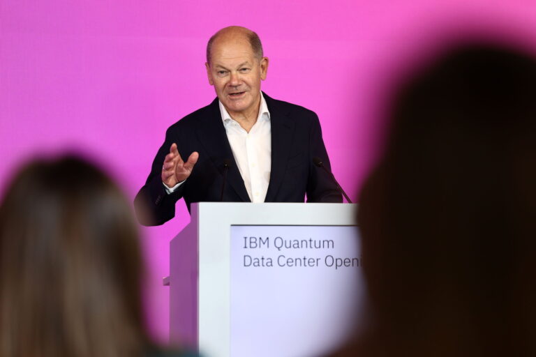 epa11635201 German Chancellor Olaf Scholz delivers a speech during the inauguration of the first IBM Quantum Data Center in Europe, in Ehningen, Germany, 01 October 2024. The Europe-based quantum data center will facilitate access to cutting-edge quantum computing for companies, research institutions and government agencies. EPA/ANNA SZILAGYI