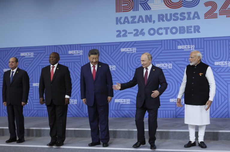 epa11676722 (L-R) Egyptian President Abdel Fattah al-Sisi, South African President Cyril Ramaphosa, Chinese President Xi Jinping, Russian President Vladimir Putin, Indian Prime Minister Narendra Modi pose during family photo before a plenary session of the BRICS 2024 Summit in Kazan, Russia, 23 October 2024. The BRICS summit takes place from 22 to 24 October. EPA/MAXIM SHIPENKOV