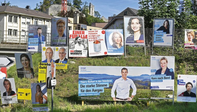 WAHLPLAKAT, WAHLKAMPF, PARLAMENTSWAHLEN, SCHWEIZER PARLAMENTSWAHLEN 2019, SCHWEIZER PARLAMENTSWAHLEN, EIDGENOESSISCHE WAHLEN, GESAMTERNEUERUNGSWAHLEN, KANDIDAT, KANDIDATEN,