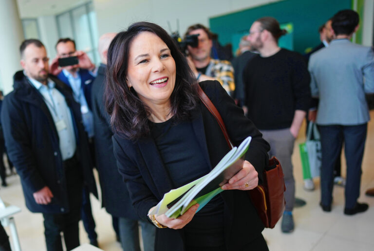 25.02.2025, Berlin: Annalena Baerbock (Bündnis 90/Die Grünen), Außenministerin, nimmt an der Fraktionssitzung ihrer Partei teil. Foto: Kay Nietfeld/dpa +++ dpa-Bildfunk +++ (KEYSTONE/DPA/Kay Nietfeld)