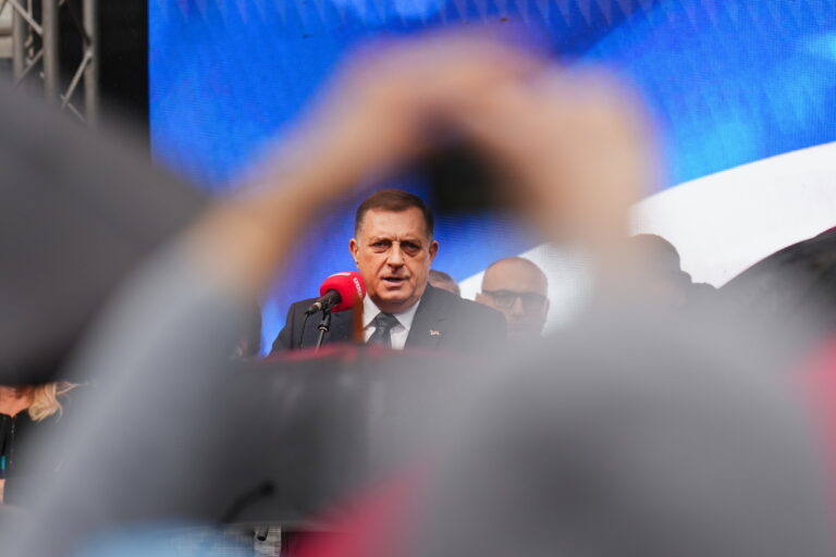 epa11926140 President of Republika Srpska Milorad Dodik addresses his supporters in Banja Luka, Bosnia and Herzegovina, 26 February 2025. Dodik has been sentenced to one year in prison and barred from public office for six years in a first-instance verdict for disobeying the decisions of Bosnia and Herzegovina's international envoy, High Representative Christian Schmidt. EPA/NIDAL SALJIC