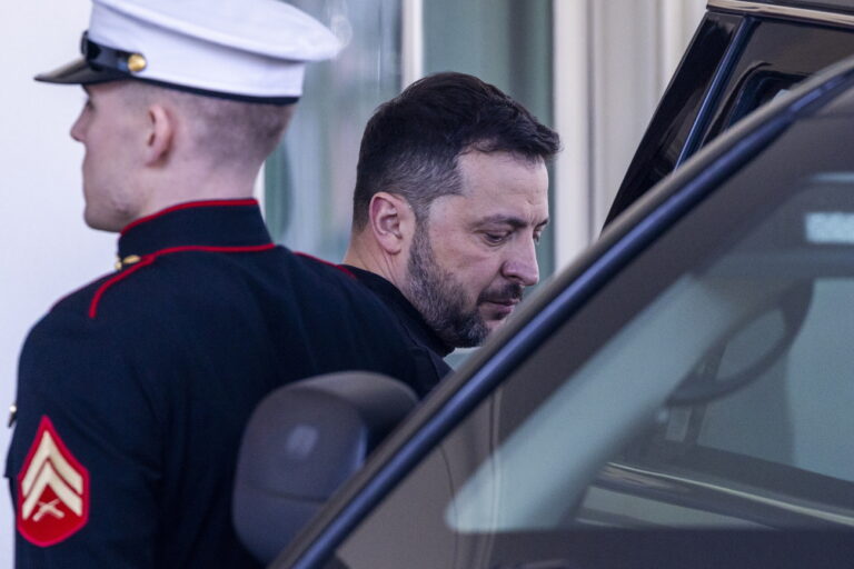 epa11930928 Ukrainian President Volodymyr Zelensky departs after a breakdown in negotiations with US President Donald Trump and a cancellation of the planned joint press conference at the White House in Washington, DC, USA, 28 February 2025. Zelensky arrived in Washington to sign the framework of a deal, pushed by President Trump, to share Ukraine's mineral wealth with the US. EPA/SHAWN THEW