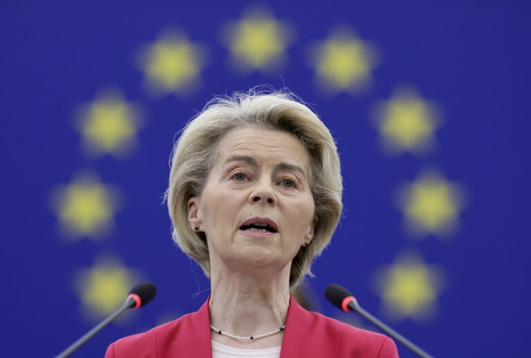 epa11955085 Ursula von der Leyen, European Commission President, speaks during a debate on 'European Council meetings and European Security' at the European Parliament in Strasbourg, France, 11 March 2025. The EU Parliament's session runs from 10 till 13 March 2025. EPA/RONALD WITTEK