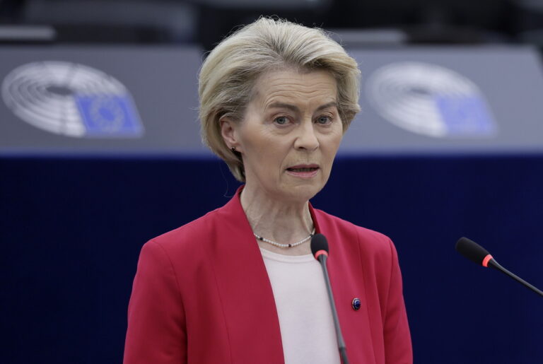 epa11955097 Ursula von der Leyen, European Commission President, speaks during a debate on 'European Council meetings and European Security' at the European Parliament in Strasbourg, France, 11 March 2025. The EU Parliament's session runs from 10 till 13 March 2025. EPA/RONALD WITTEK