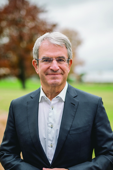 HANDOUT - Der Schweizer Nahrungsmittelkonzern Nestle hat am Donnerstag, 22. August 2024 Laurent Freixe, derzeit Chef der Zone Lateinamerika, per 1. September 2024 zum neuen CEO ernannt, undatiertes Portrait. Mark Schneider wird das Unternehmen verlassen. (NESTLE) *** NO SALES, DARF NUR MIT VOLLSTAENDIGER QUELLENANGABE VERWENDET WERDEN ***